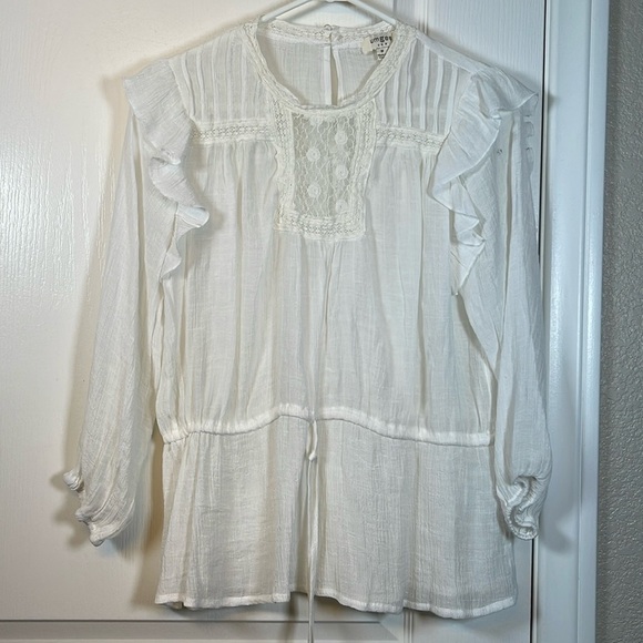 UMGEE White Ruffle L/S Bohemian Victorian Keyhole Closure Size Med EUC #7948 - Picture 1 of 2